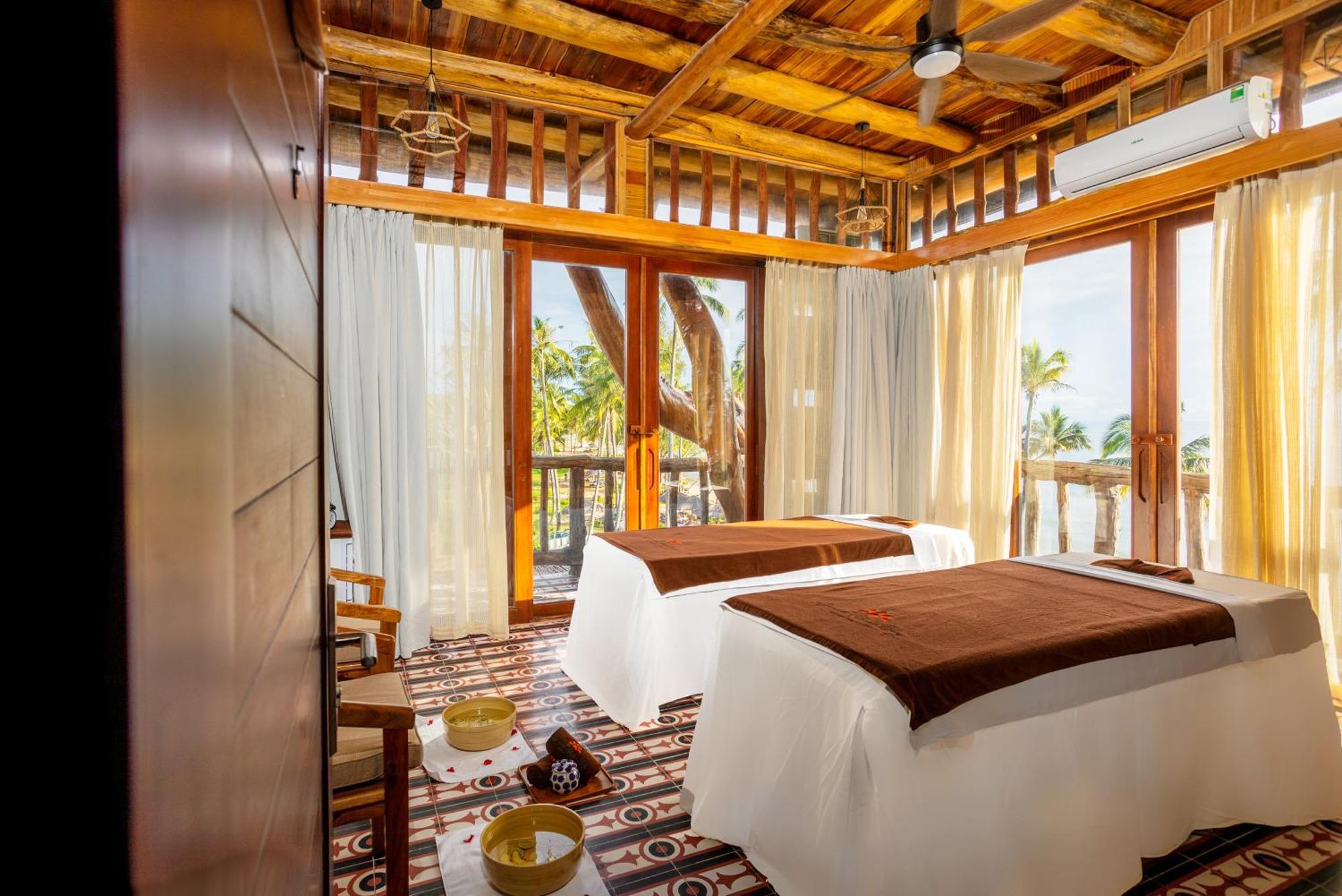 Grand Ocean Bay Resort Phu Quoc Exterior photo