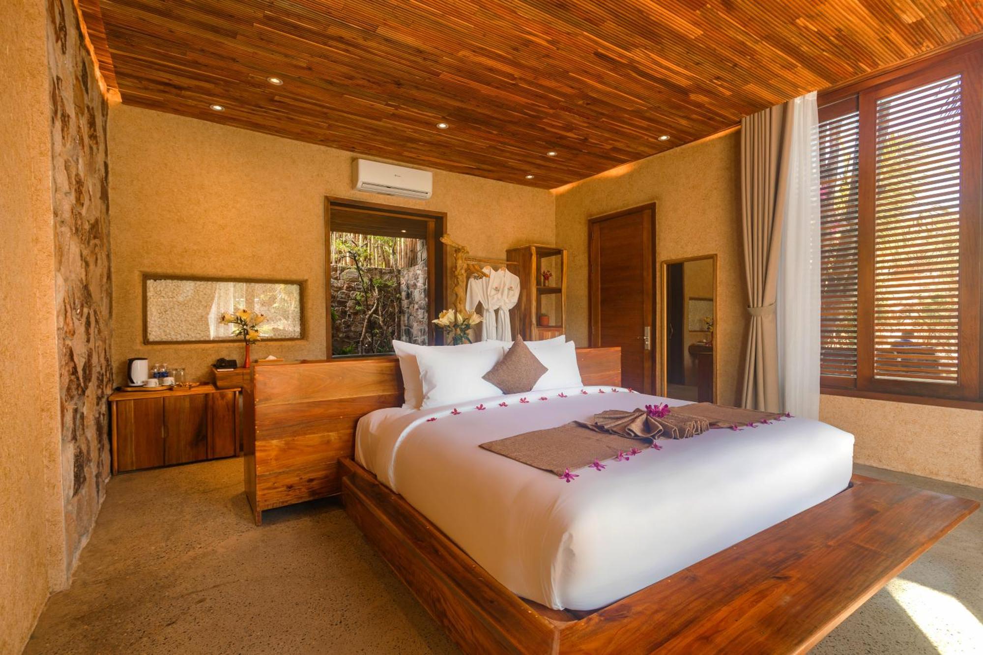 Grand Ocean Bay Resort Phu Quoc Exterior photo